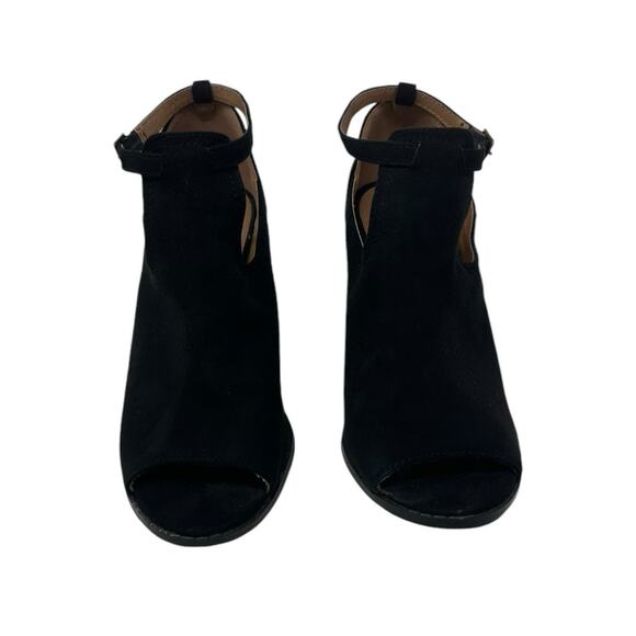 Qupid Black Faux Suede Peep Toe Buckle Strap Booties Block Heel size 8 - Picture 13 of 14